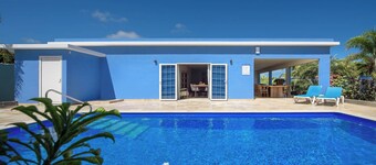 Charming Villa Deluxe with private pool in  wonderful Willemstad
