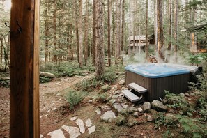 Cabin, 3 Bedrooms, Smoking, Patio | Outdoor spa tub - Mt Baker Lodging Cabin 40gs is a Classic NW Cabin (Deming)