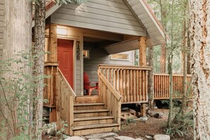 Cabin, 3 Bedrooms, Smoking, Patio | Exterior detail - Mt Baker Lodging Cabin 40gs is a Classic NW Cabin (Deming)