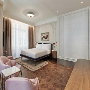 Soundproofing, iron/ironing board - Les Temps Istanbul Karakoy, Curio Collection By Hilton (Istanbul)