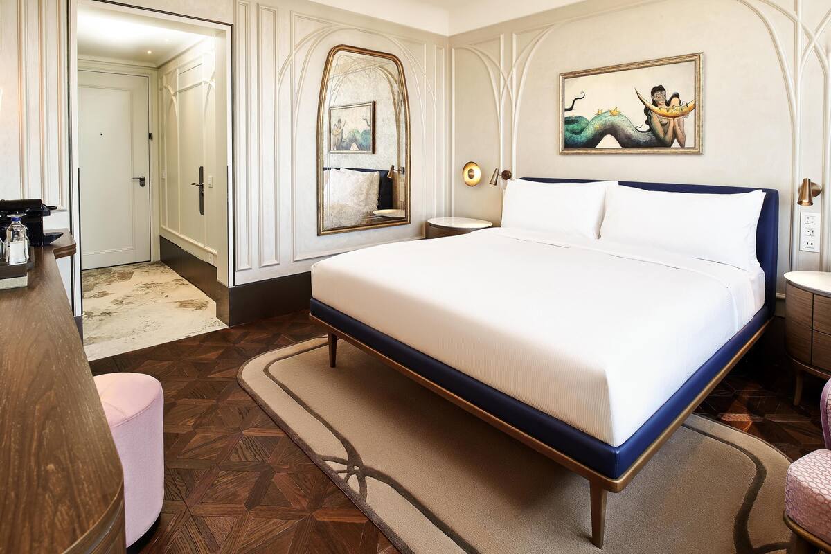 Superior Room, 1 King Bed (View) | Premium bedding, minibar, soundproofing, iron/ironing board