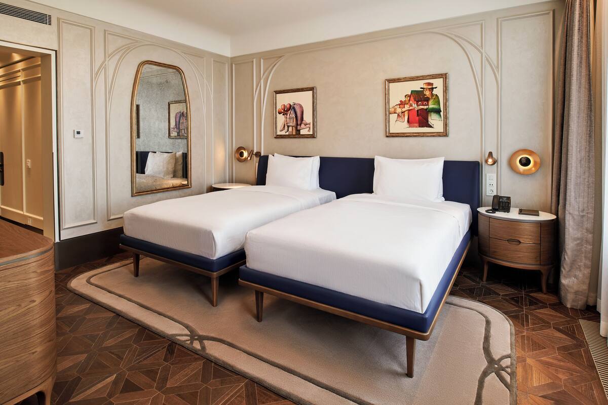 Premium bedding, minibar, soundproofing, iron/ironing board