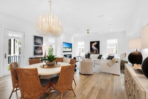 Living area - Mimi's Pearl (Santa Rosa Beach)