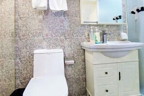 Bathroom - ShellHotel (Shanghai)