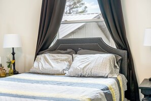 3 bedrooms, WiFi, bed sheets
