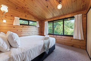 4 chambres, fer et planche à repasser, accès au Wi-Fi (inclus)