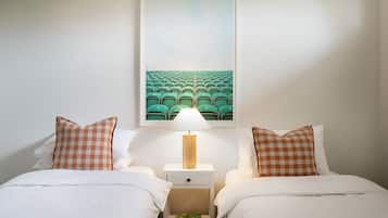 4 bedrooms, iron/ironing board, travel crib, free WiFi