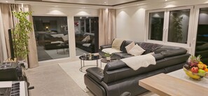 Smart TV - Villa Spa & Haven Stay (Karlskrona) (Blekinge län)