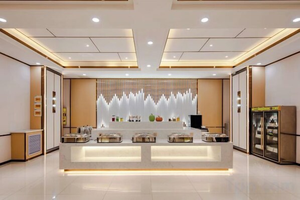 A modern hotel lobby with a reception desk, seating area, and a decorative wall. - Taiyuan Furong Hotel (Taiyuan)