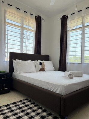 1 chambre, fer et planche à repasser, Wi-Fi, literie fournie
