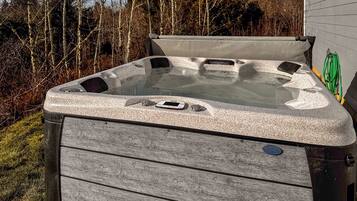 Bañera de hidromasaje exterior