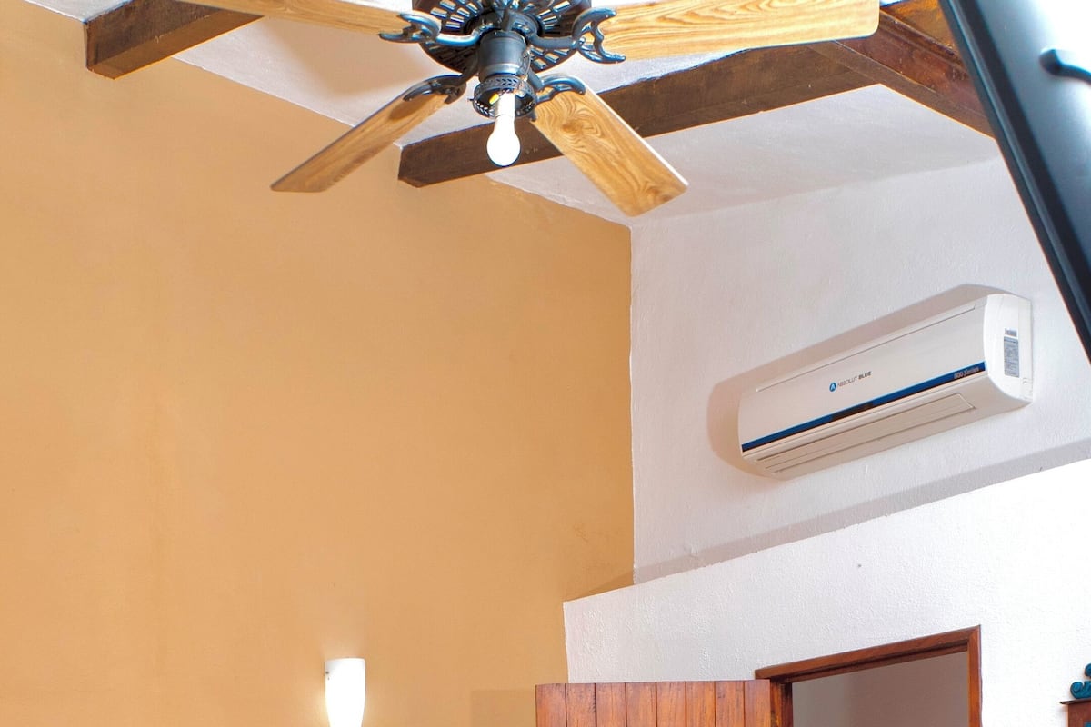 Standard Room | Desk, blackout curtains, iron/ironing board, free WiFi