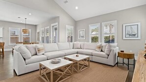 House, Multiple Beds (Emerald Daze) | Living area - Emerald Daze (Miramar Beach)