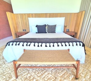 6 slaapkamers, een strijkplank/strijkijzer, wifi, beddengoed