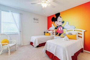 4 chambres, lit de bébé portatif, Wi-Fi
