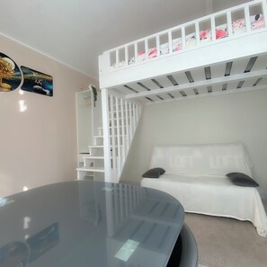 Interior - Studio Cosy (Saintes)
