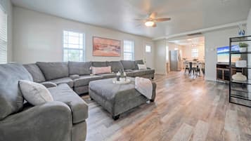 House (3 Bedrooms) | Front of property