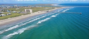 Near Beach & Dining in Golf Cart Zone + Private Balcony Salty Sunshine #B