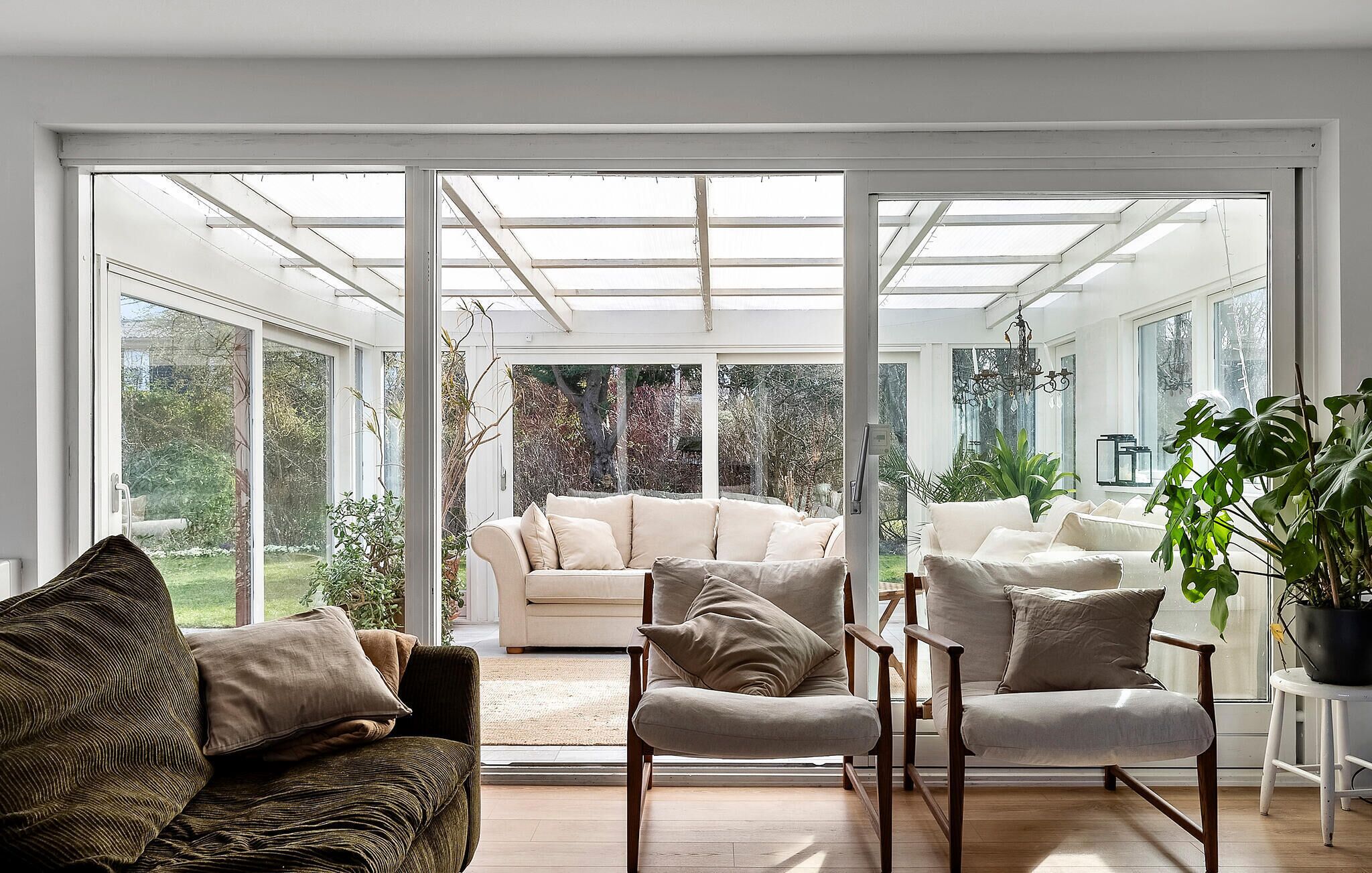 Smart-TV, Tischtennisplatte