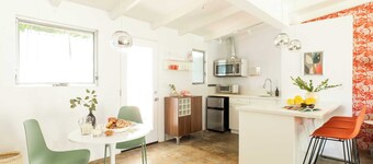 2 Rooms, Sleeps 8 Retro Hotel w/ Pool Wesley King Studio Buyout by Avantstay