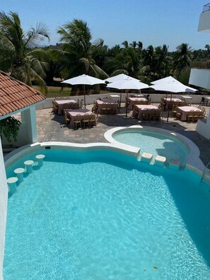 Family Tek Büyük Yataklı Oda | Teras/veranda