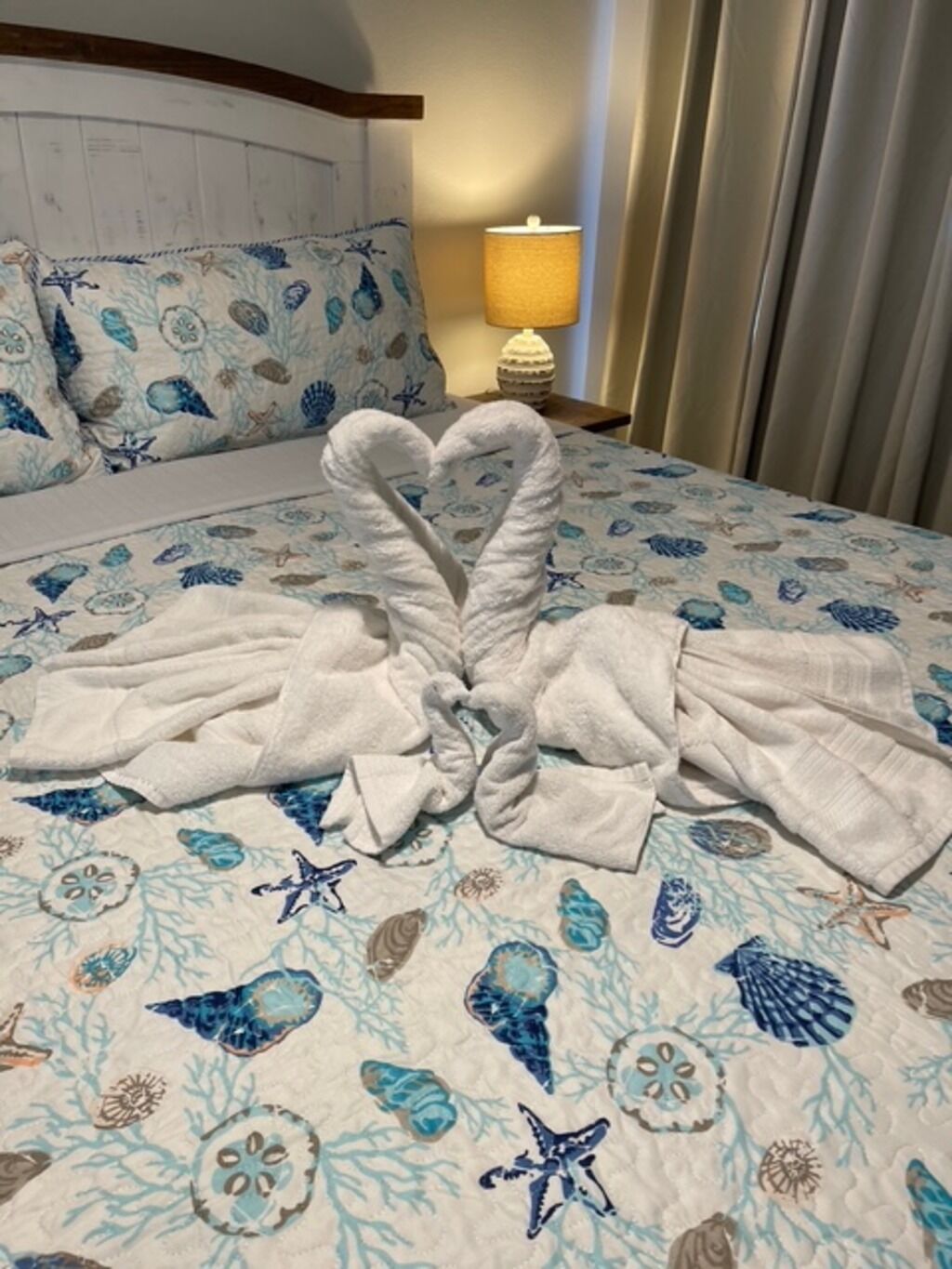 2 bedrooms, in-room safe, iron/ironing board, free WiFi