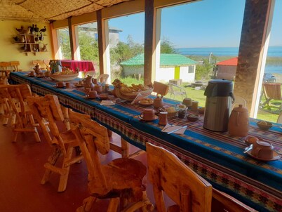 LUQUINA LODGE