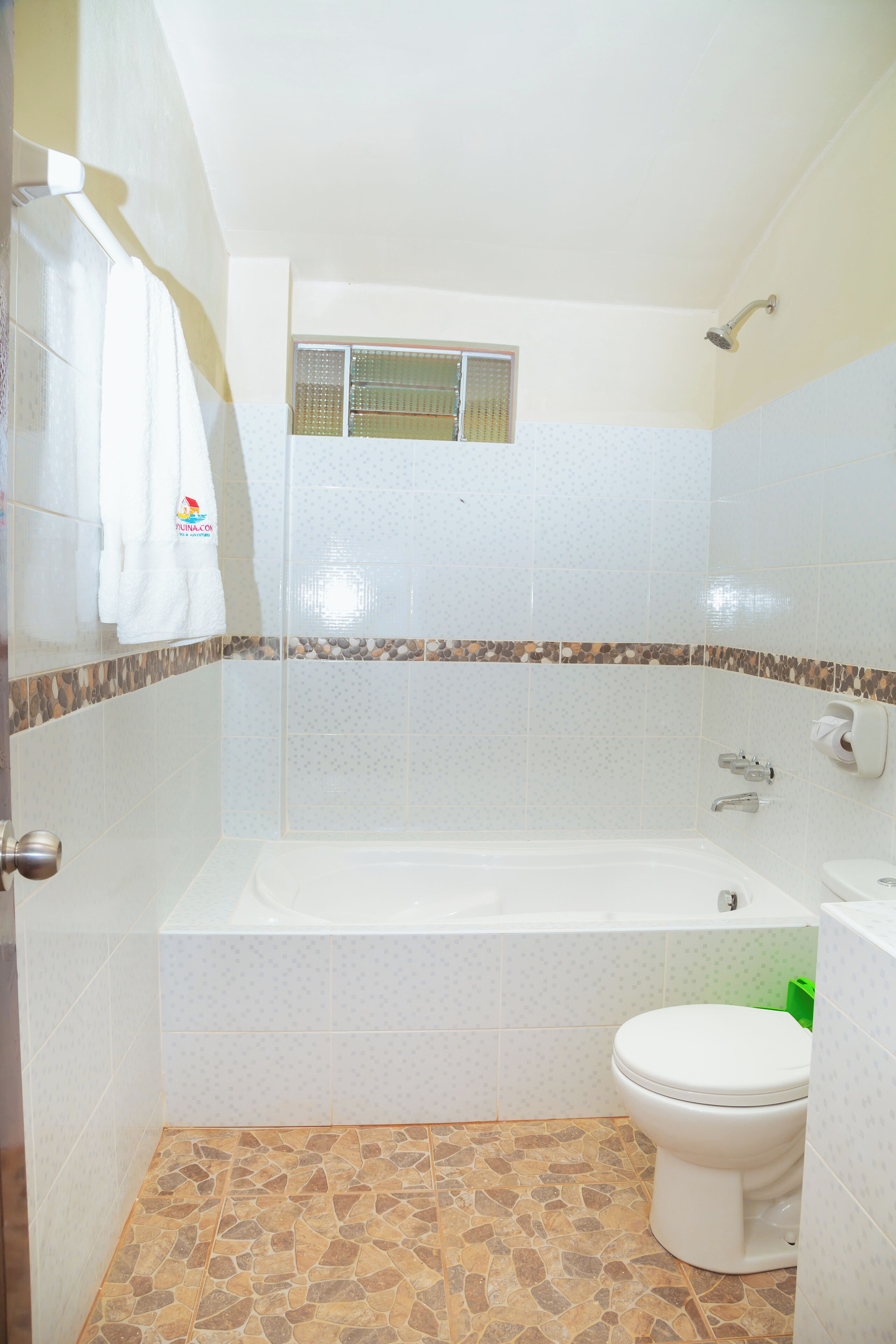 Camera Superior, patio, vista lago | Doccia