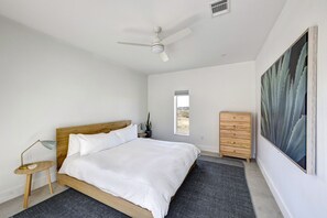 3 bedrooms, desk, iron/ironing board, travel cot