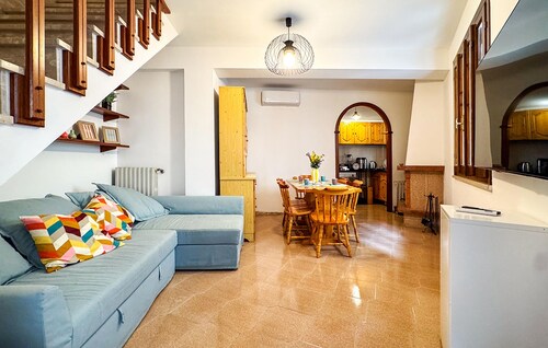 2 bedroom lovely home in Priverno