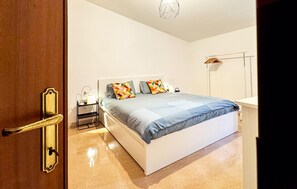 2 chambres, lit parapluie, Wi-Fi gratuit, draps fournis