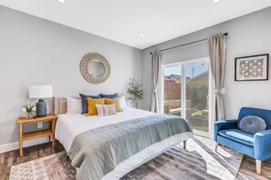 3 habitaciones, tabla de planchar con plancha, wifi y ropa de cama 