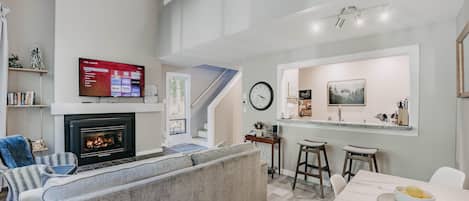 Appartement, 1 slaapkamer, roken, balkon | Woonkamer