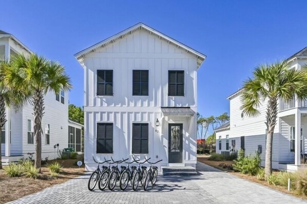 Exterior - Walk to Alys Beach, Spacious Beach Home for Family (Inlet Beach)