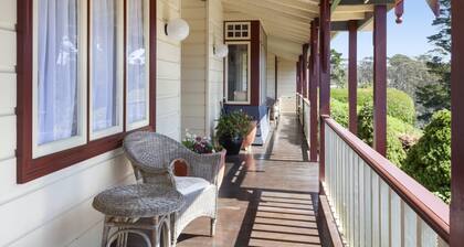 Walling Room Experience the grandeur of an earlier time at Leura’s Bethany Manor