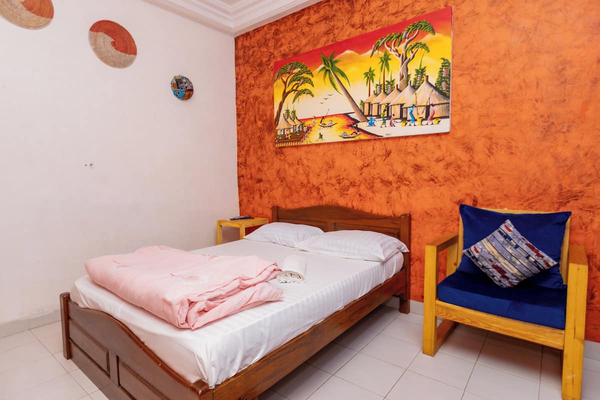 Standaard tweepersoonskamer, 1 tweepersoonsbed, gedeelde badkamer | Gratis wifi, beddengoed