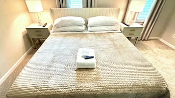 3 slaapkamers, een strijkplank/strijkijzer, wifi, beddengoed