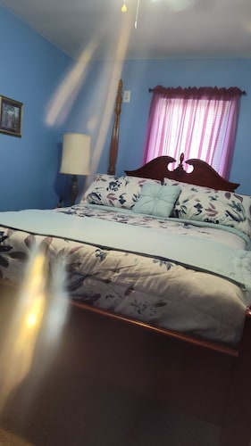 Charming 3-bedroom house in Licking, MO