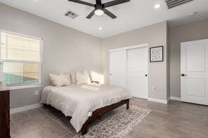 2 soverom, strykejern/-brett, wi-fi (inkludert) og sengetøy