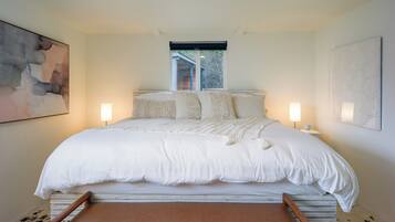 1 dormitorio, tabla de planchar con plancha, cuna de viaje y wifi gratis