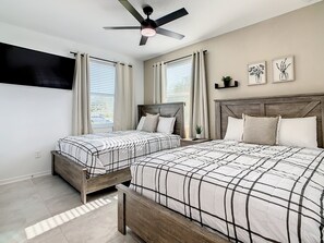 3 室のベッドルーム、デスク、アイロン / アイロン台、WiFi (無料)