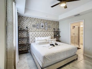 3 Schlafzimmer, Schreibtisch, Bügeleisen/Bügelbrett, kostenloses WLAN