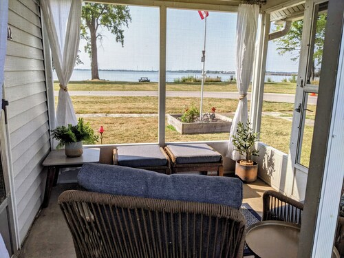 Waterfront home on the Sandusky Bay.  Nice fishing spot close to Cedar Point.