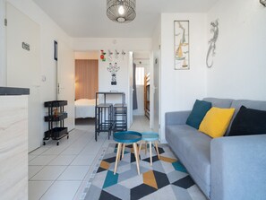 1 bedroom, iron/ironing board