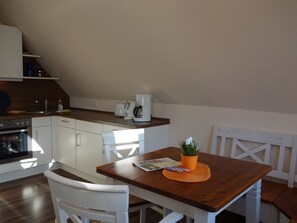 Kühlschrank, Ofen, Herdplatte, Geschirrspüler