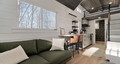 Hot Tub Tiny Home · Fire Pit · For Two