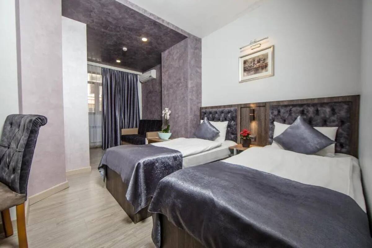 Deluxe Twin Room, City View