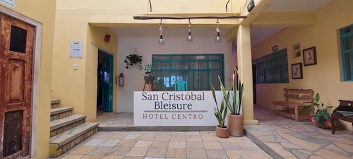 San Cristóbal Bleisure Hotel