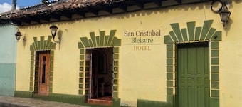San Cristóbal Bleisure Hotel