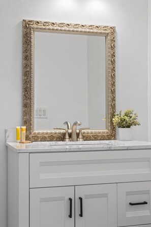 Douche, serviettes fournies